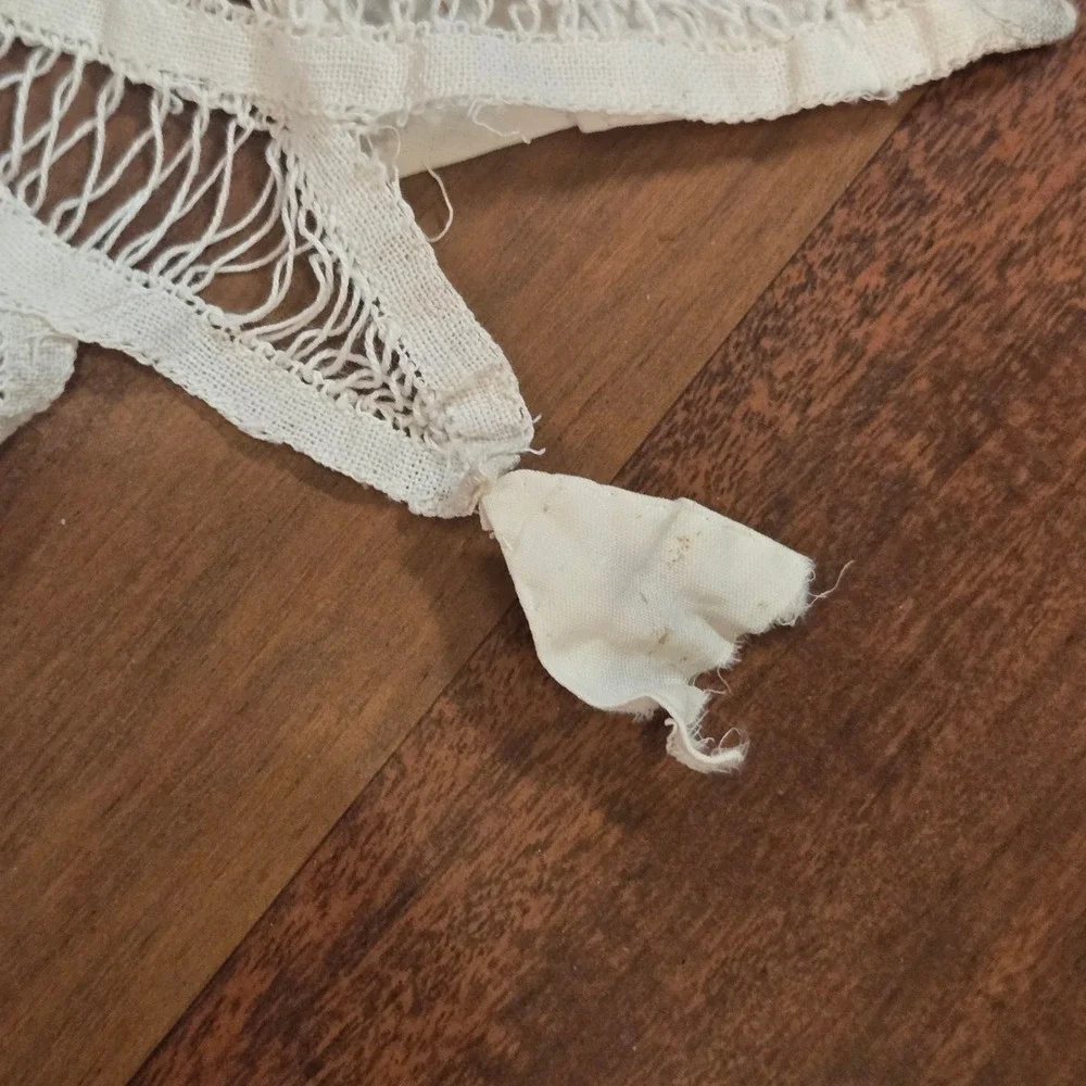 Handmade Battenberg Lace Table Runner Off White Floral Dresser Scarf vtg 54